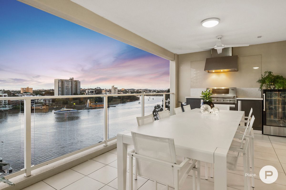 13E/39 Castlebar Street, Kangaroo Point QLD 4169, Image 1