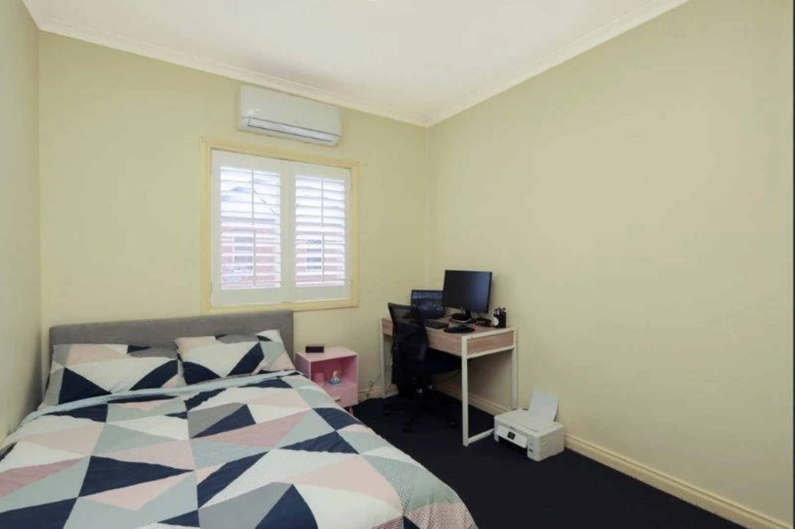 Image 7