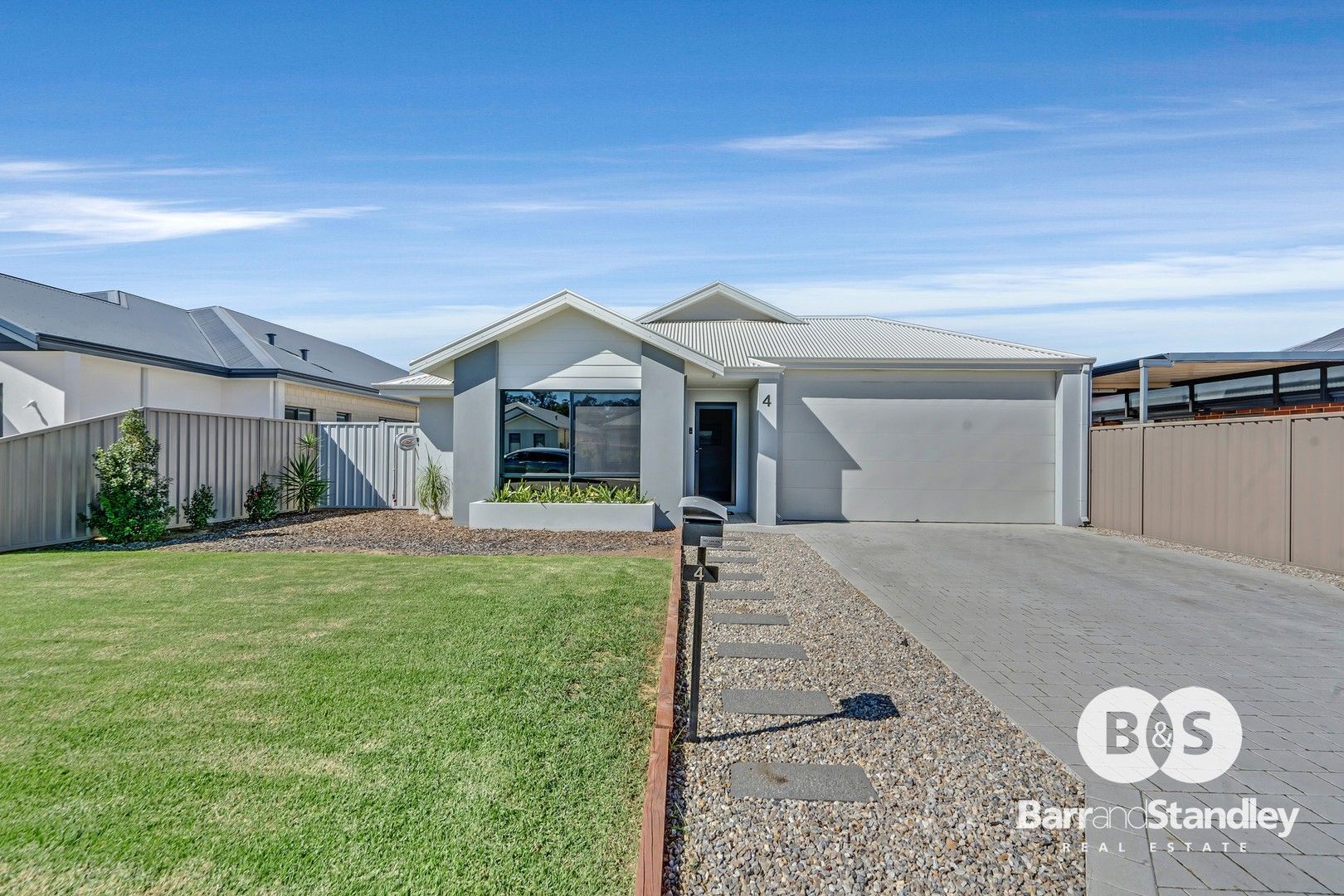 4 Dichiera Bend, Dalyellup WA 6230, Image 0