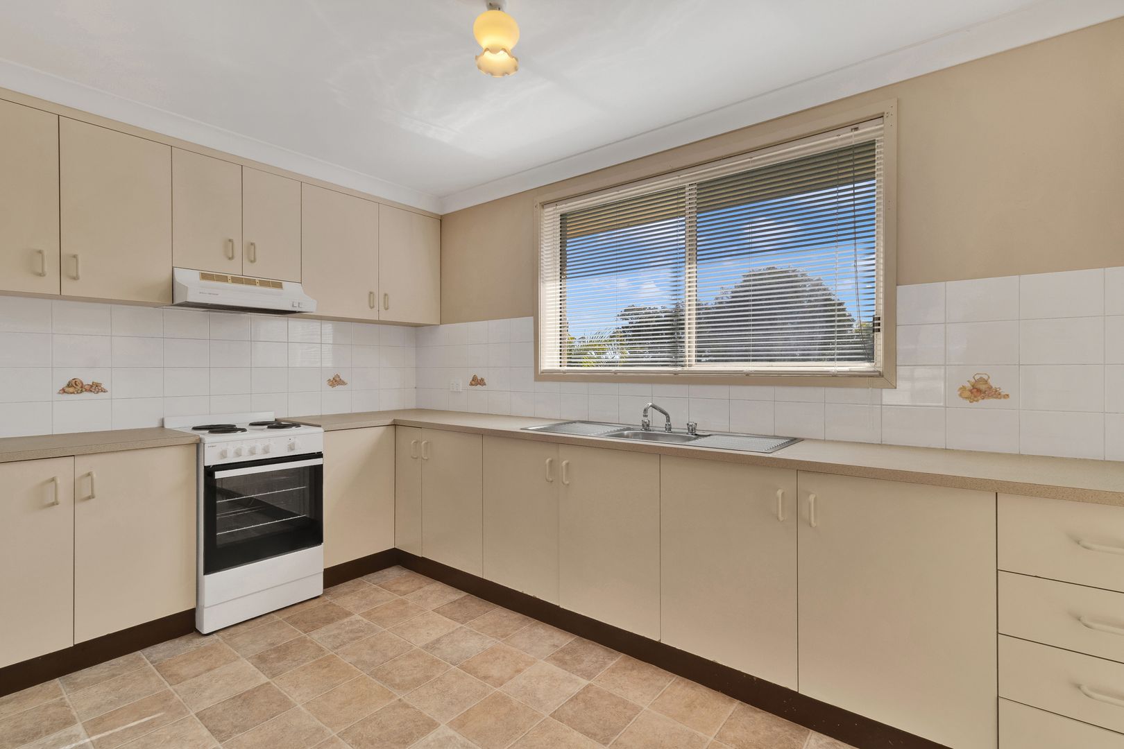 7/31 Girraween Street, Buff Point NSW 2262, Image 2