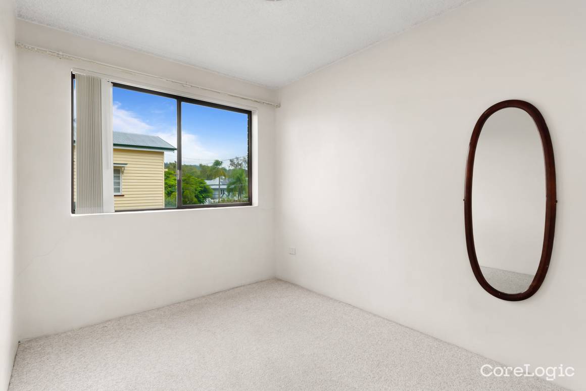2/24 Terrace Street Toowong 4066 - Image 5