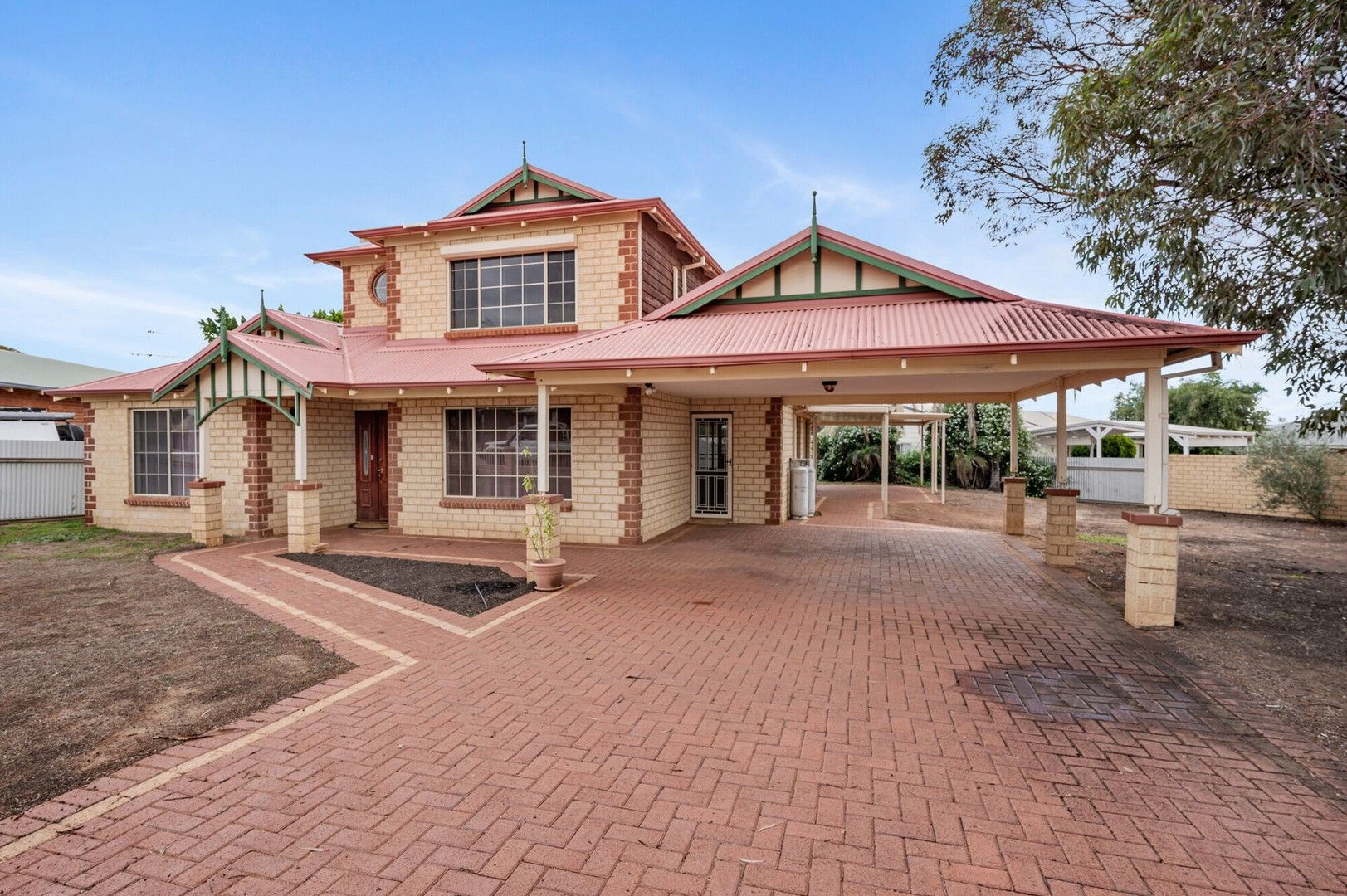 2 Niagara Close, Hannans WA 6430, Image 0