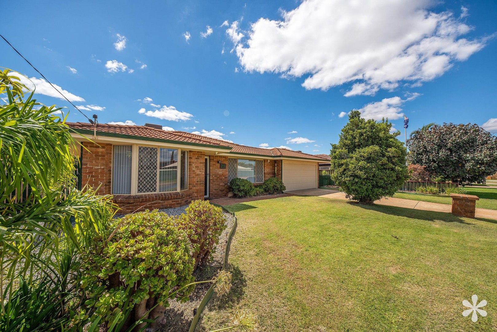 23 The Vale, Willetton WA 6155 House For Rent Domain
