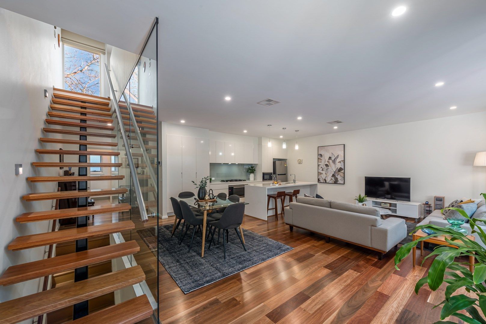 2/13 Holder Street, Turner ACT 2612, Image 0