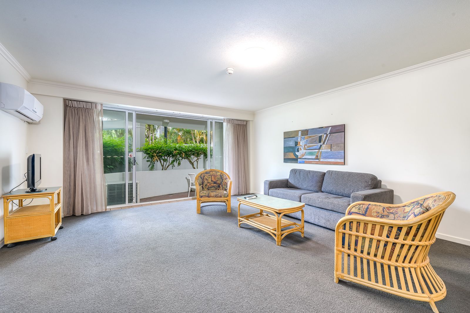 2 bedrooms Apartment / Unit / Flat in 7/1 Acacia Avenue SURFERS PARADISE QLD, 4217