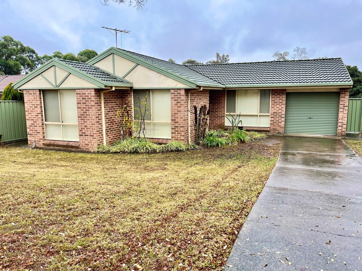 3 bedrooms House in 33 Charles Babbage Avenue CURRANS HILL NSW, 2567