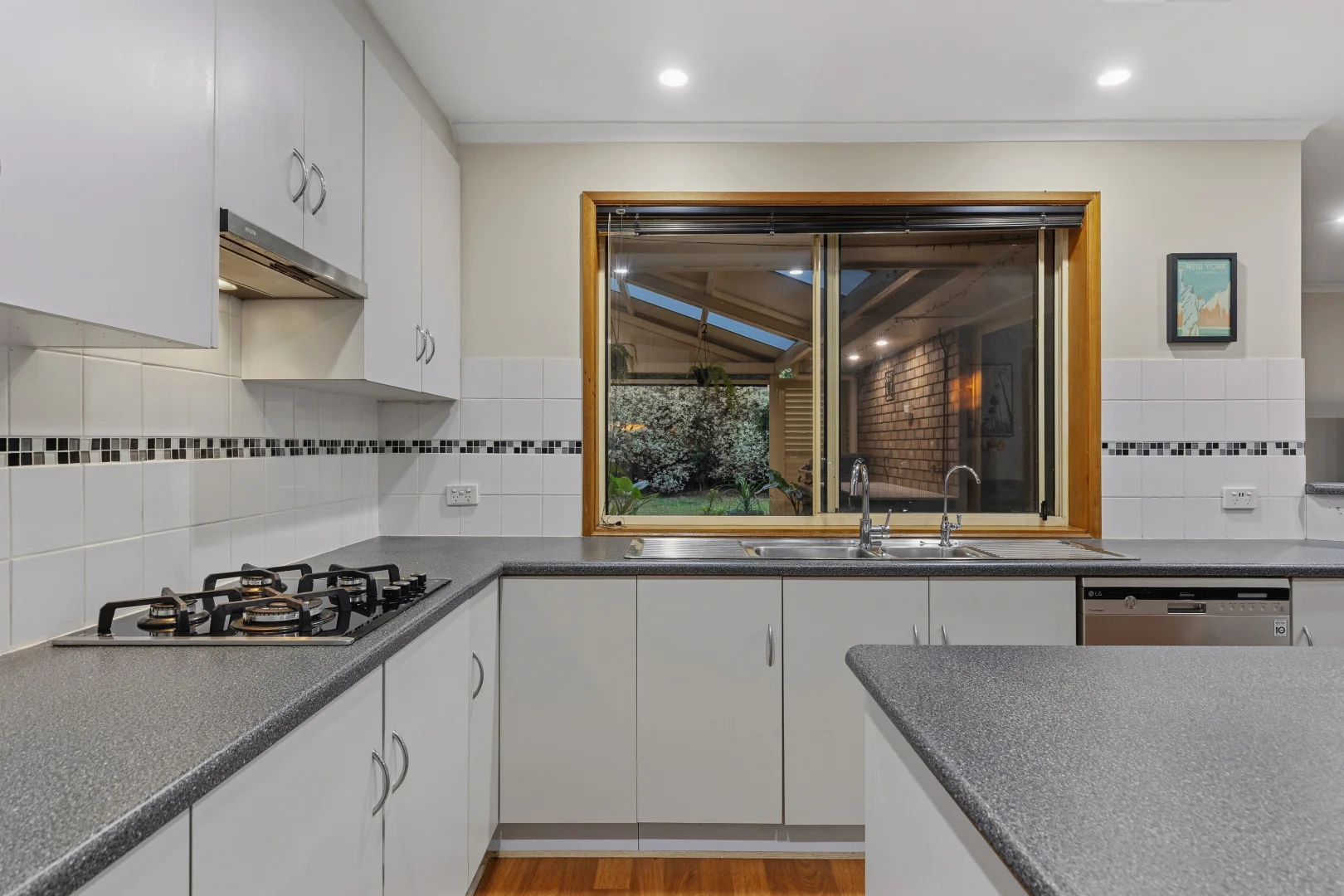 Additional image 21 of 15 Mawson Circuit, Woodcroft SA 5162