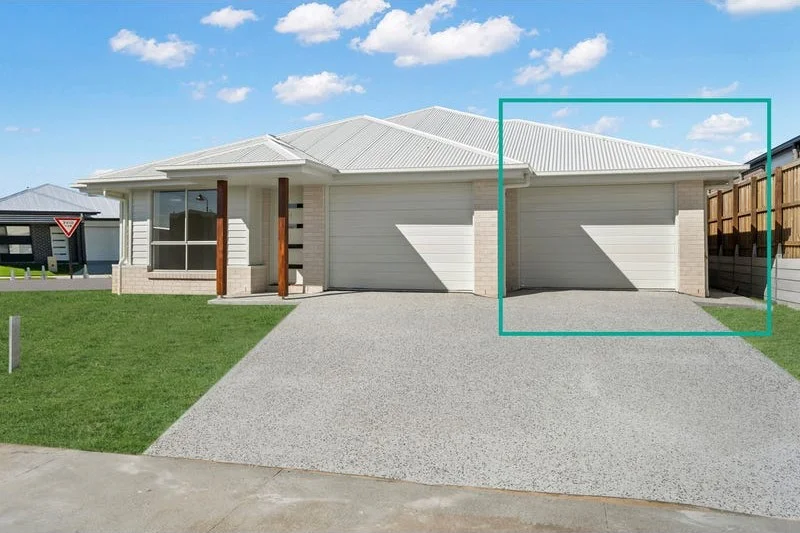 2/11 Pleasant Street, Morayfield QLD 4506