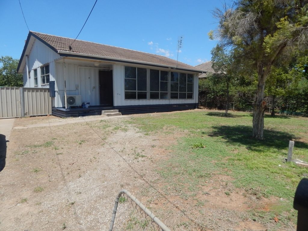 3 bedrooms House in 4 Swan Street KERANG VIC, 3579