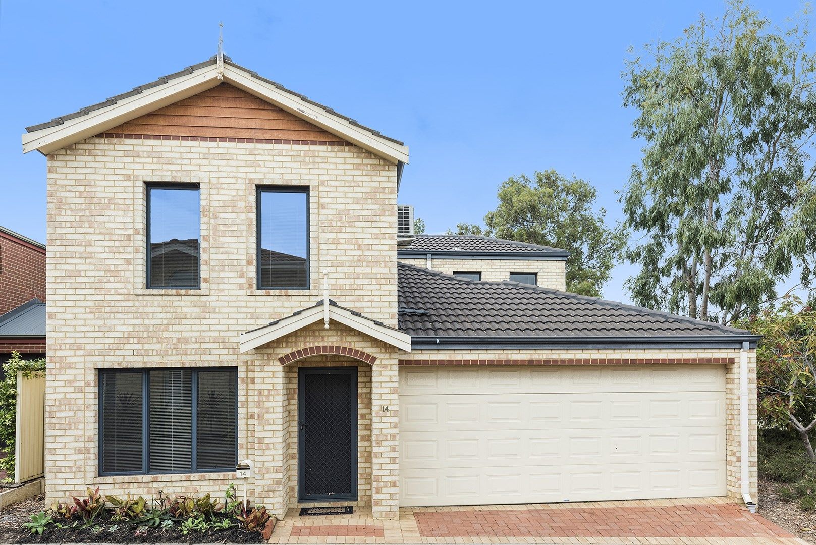 14 LOCKWOOD COURT, Bicton WA 6157, Image 0