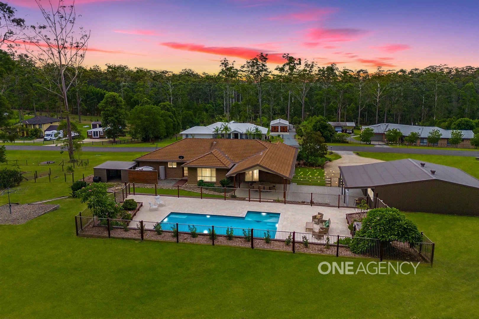 20 Kingaree Place, King Creek NSW 2446