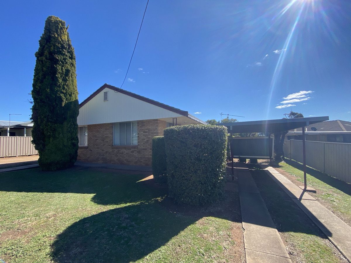 2 bedrooms Apartment / Unit / Flat in 1/6 Meldrum Street GUNNEDAH NSW, 2380