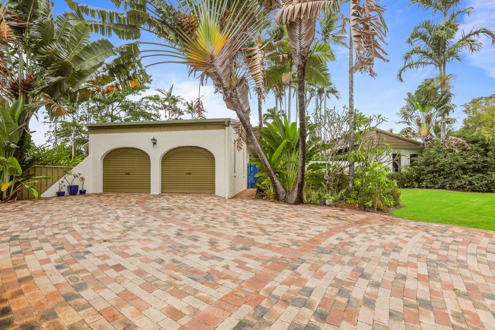 2 Michaelmas Close, Clifton Beach QLD 4879, Image 2