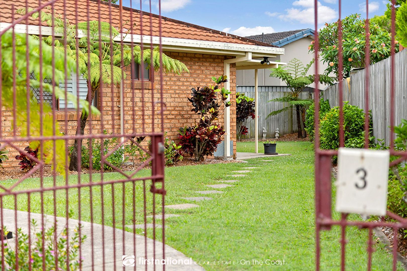 3/5 Peewee Place, Burleigh Waters QLD 4220, Image 2