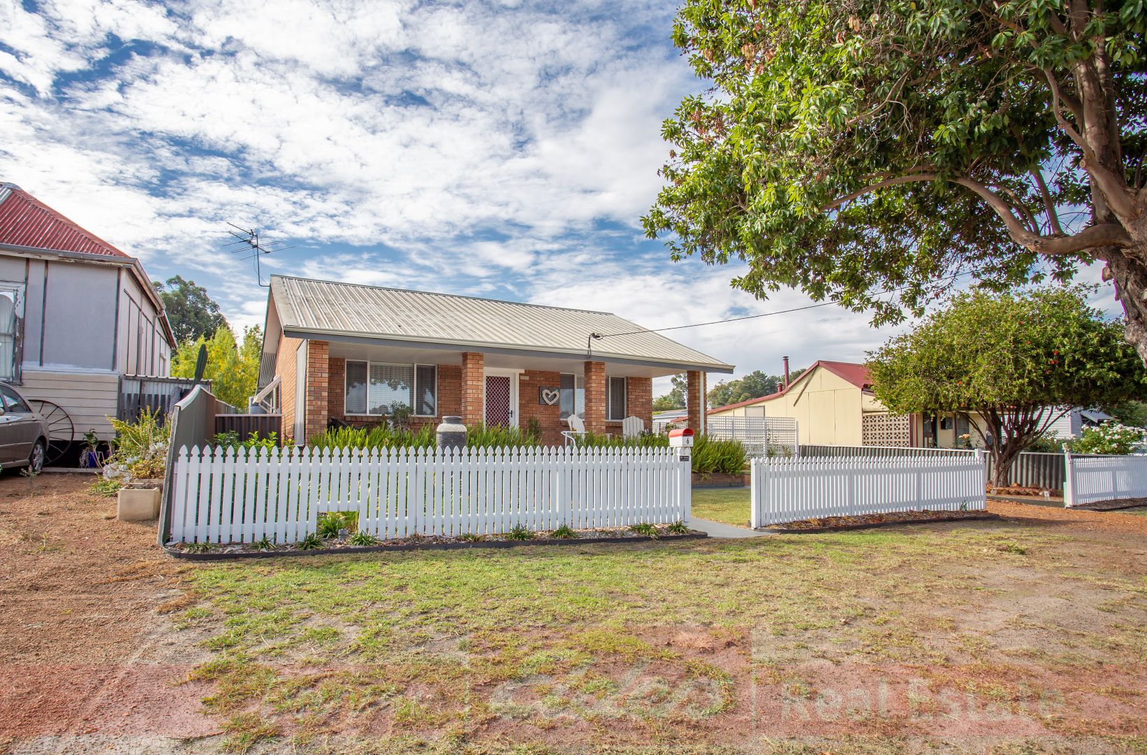 6 Ogden Street, Collie WA 6225, Image 2