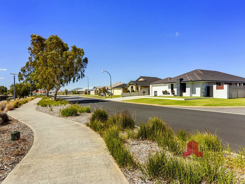 61 Azurite Drive, Australind WA 6233, Image 0