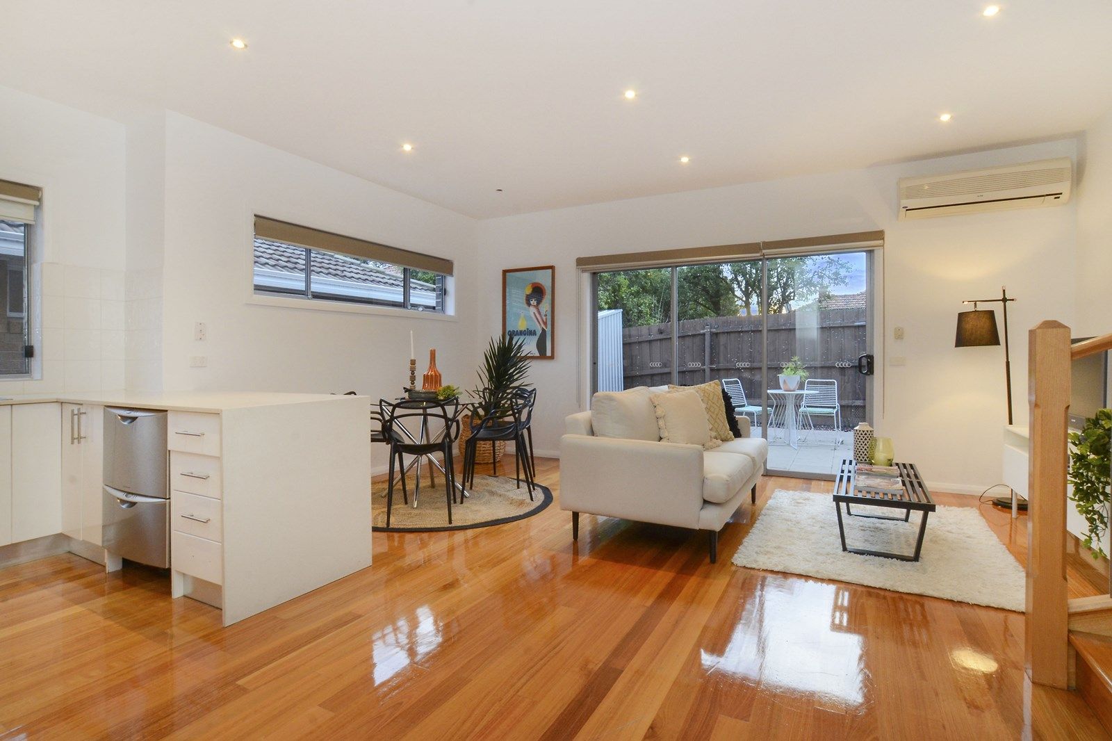 2/39 Station Road, Oak Park VIC 3046, Image 2