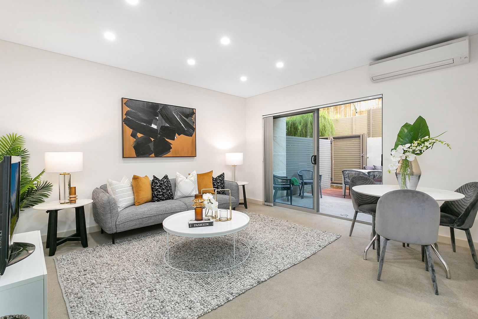 1 bedrooms Apartment / Unit / Flat in 2/2a Bruce Avenue KILLARA NSW, 2071