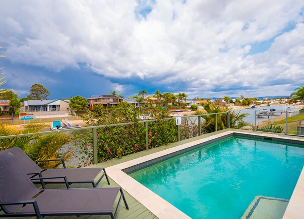 22 Saxonvale Terrace, Mermaid Waters QLD 4218