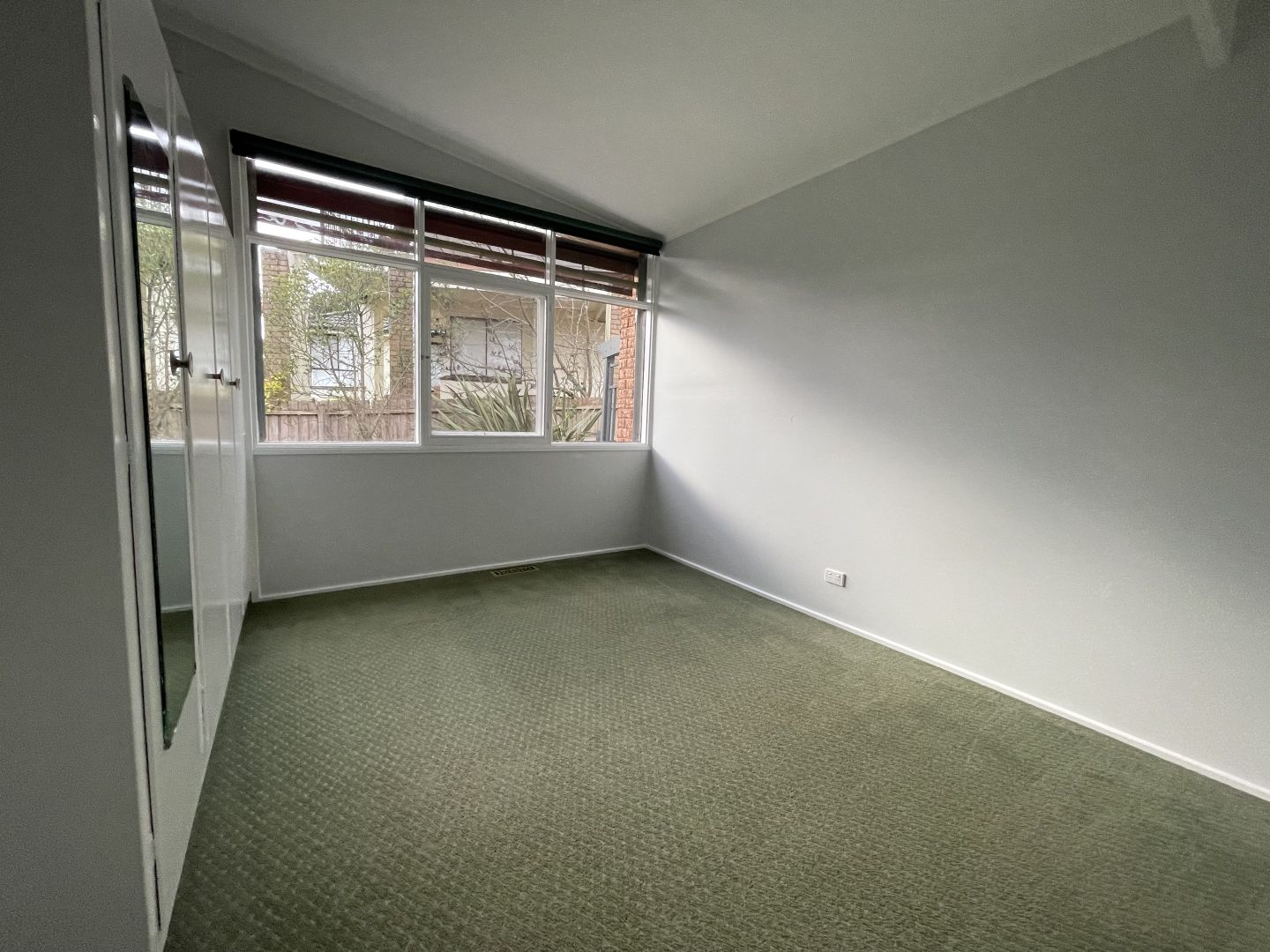 2 Barton Street, VIC 3444 House For Rent 460 Domain