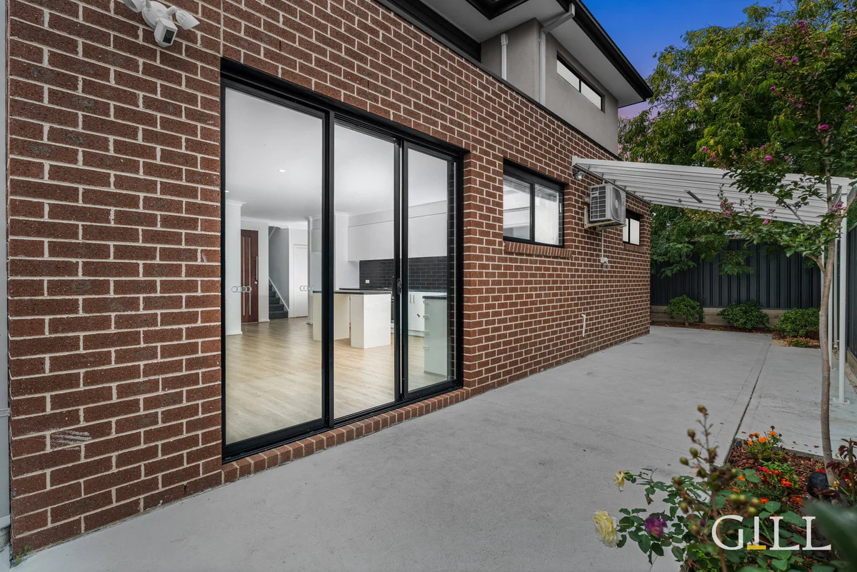 Additional image 16 of 2/11 Pettit Close, Berwick VIC 3806