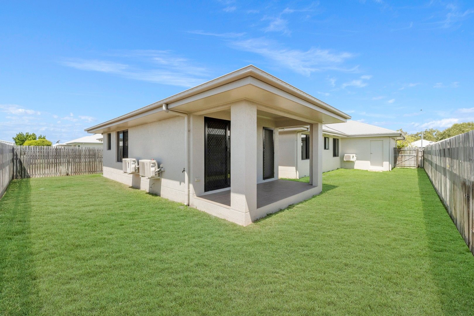 1 bedrooms Apartment / Unit / Flat in 32a Sunning Street SHAW QLD, 4818