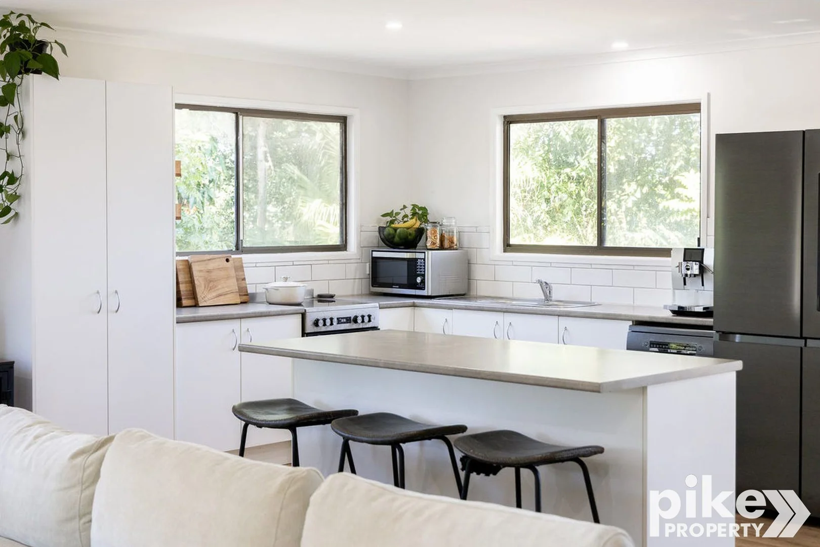 Additional image 5 of 4 Leach Avenue, Landsborough QLD 4550