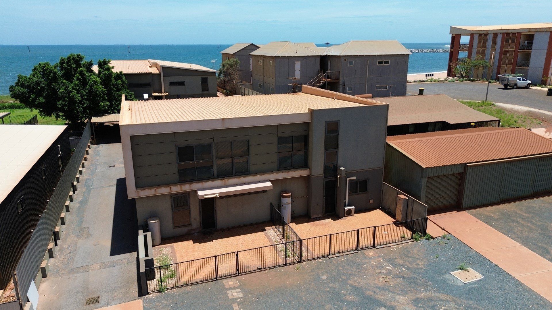 3 bedrooms Apartment / Unit / Flat in 2/41 Kingsmill Street PORT HEDLAND WA, 6721