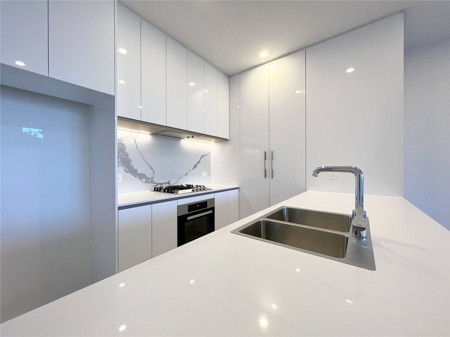 2 bedrooms Apartment / Unit / Flat in 2913/81 City Road SOUTHBANK VIC, 3006