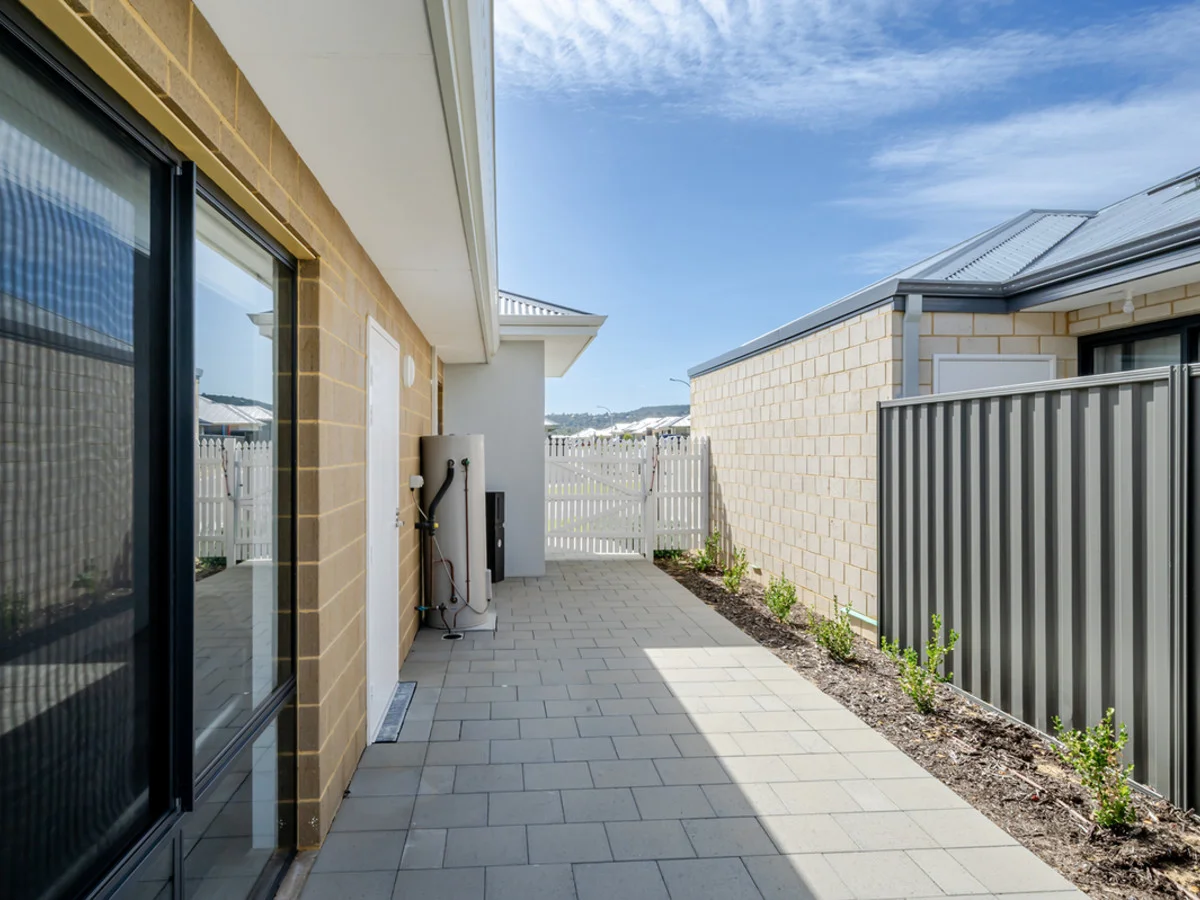 Additional image 5 of 12 Tableland Road, Hilbert WA 6112