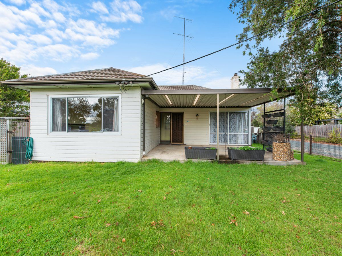 67 Anderson Street, Bairnsdale VIC 3875, Image 0