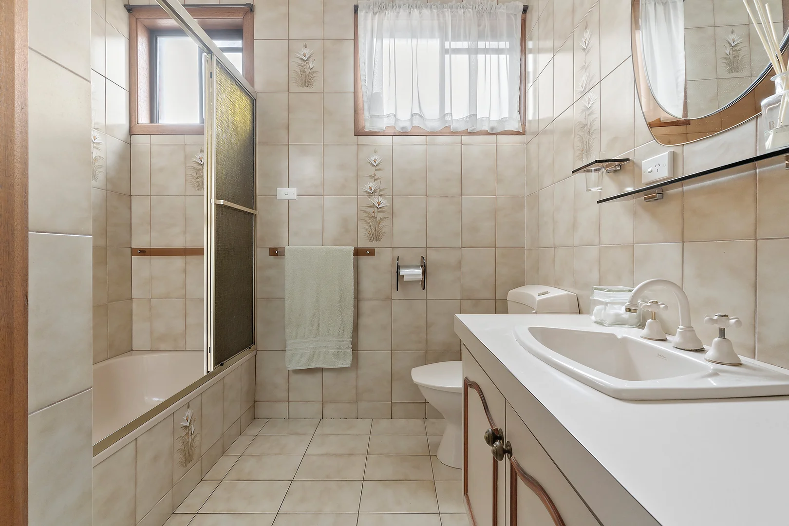 Additional image 12 of 3 Glenview Court, Avondale Heights VIC 3034