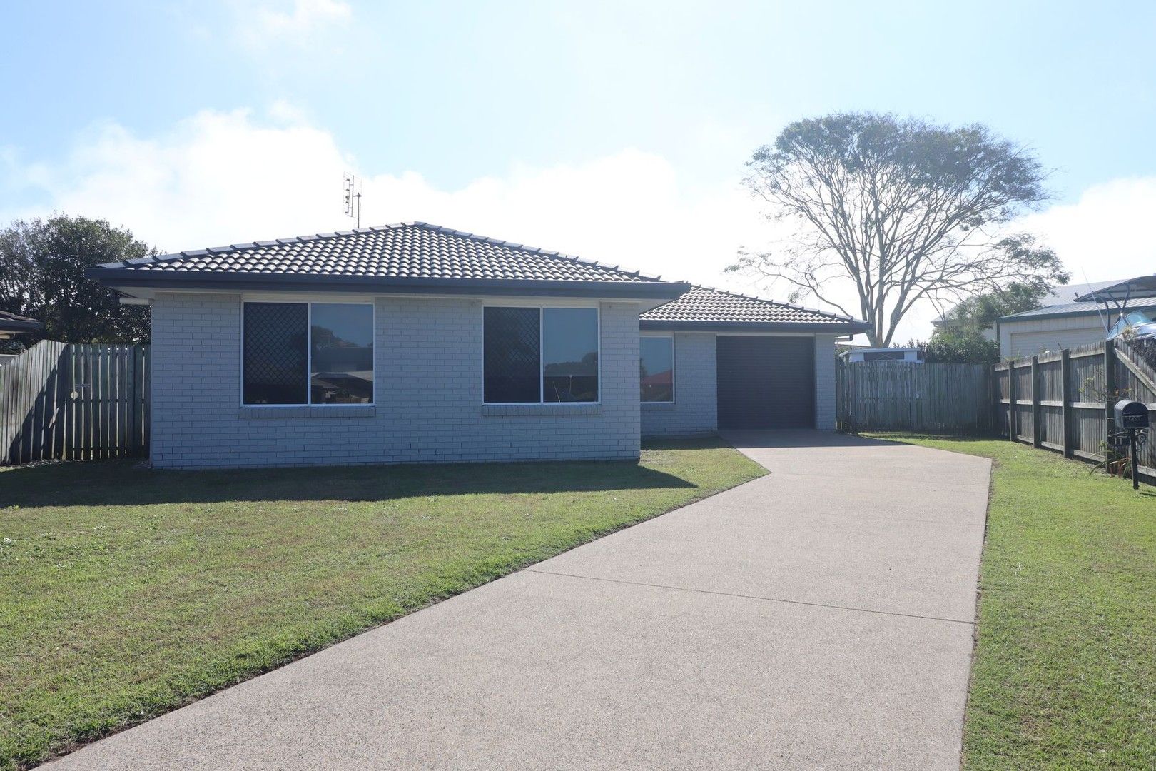 11 Wyuna Court, Urangan QLD 4655, Image 0