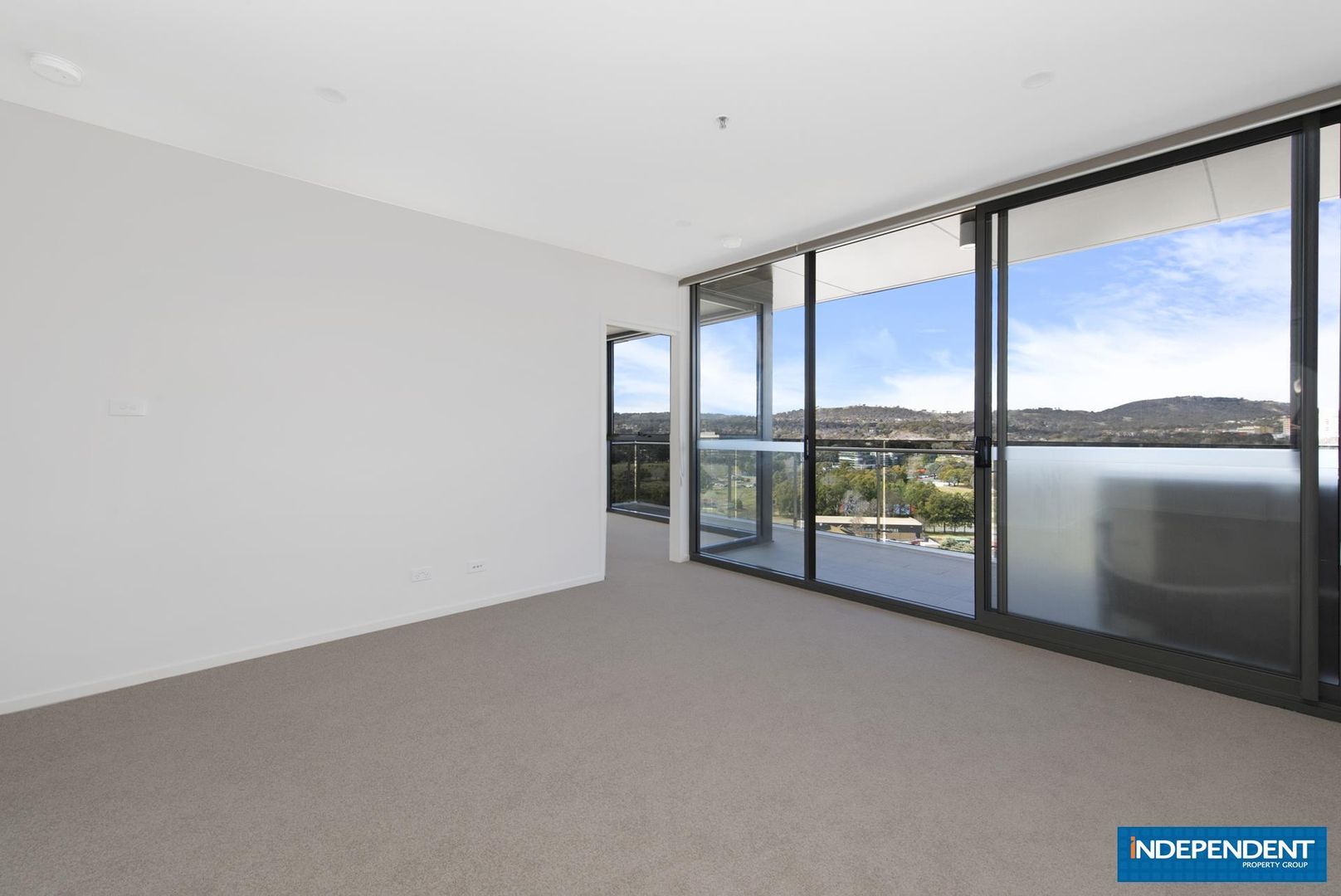 248/7 Irving Street, Phillip ACT 2606, Image 2