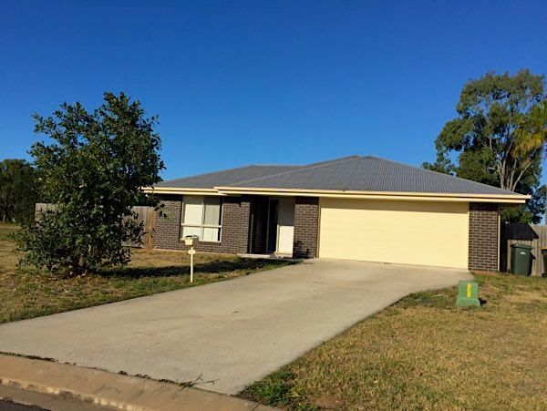 4 bedrooms House in 3 Balmoral Court MOORE PARK BEACH QLD, 4670