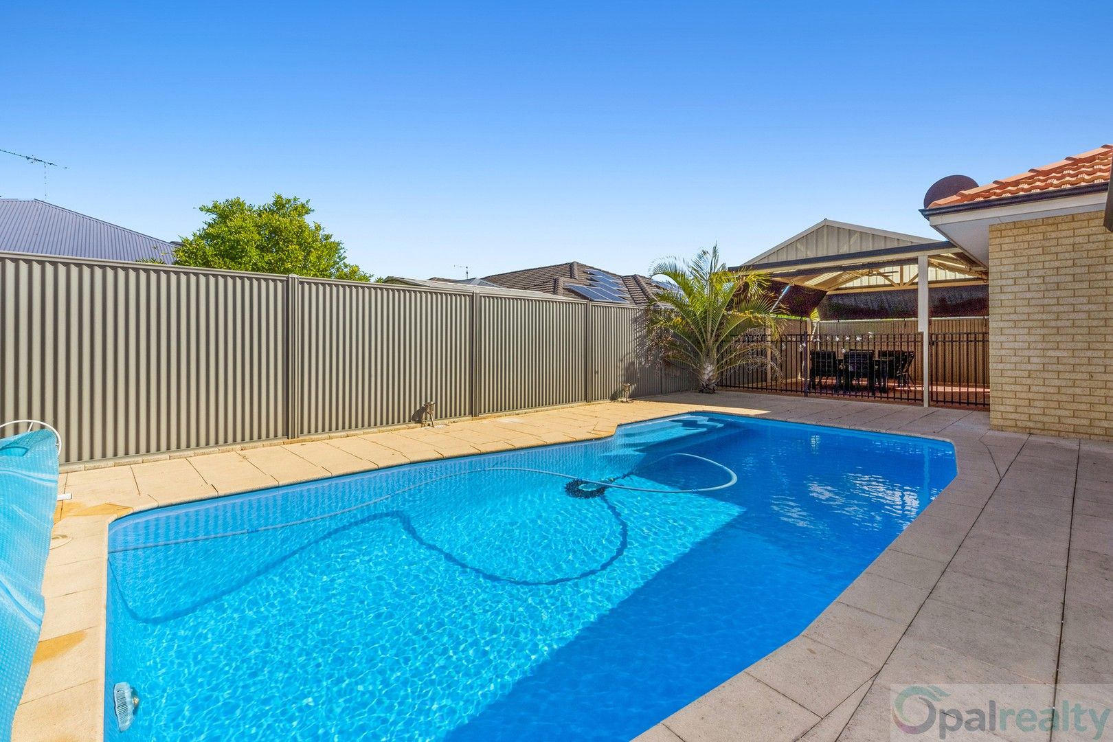 4 bedrooms House in 20 Kirkbride Mews WAIKIKI WA, 6169