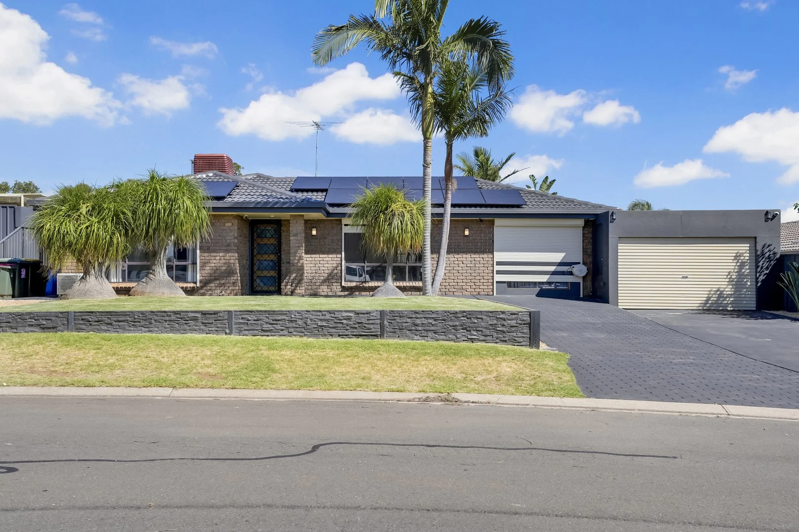 Primary image of 18 Olinda Street, Craigmore SA 5114
