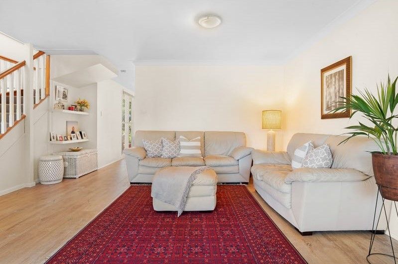 4 bedrooms House in 22 Patrick Crescent SARATOGA NSW, 2251