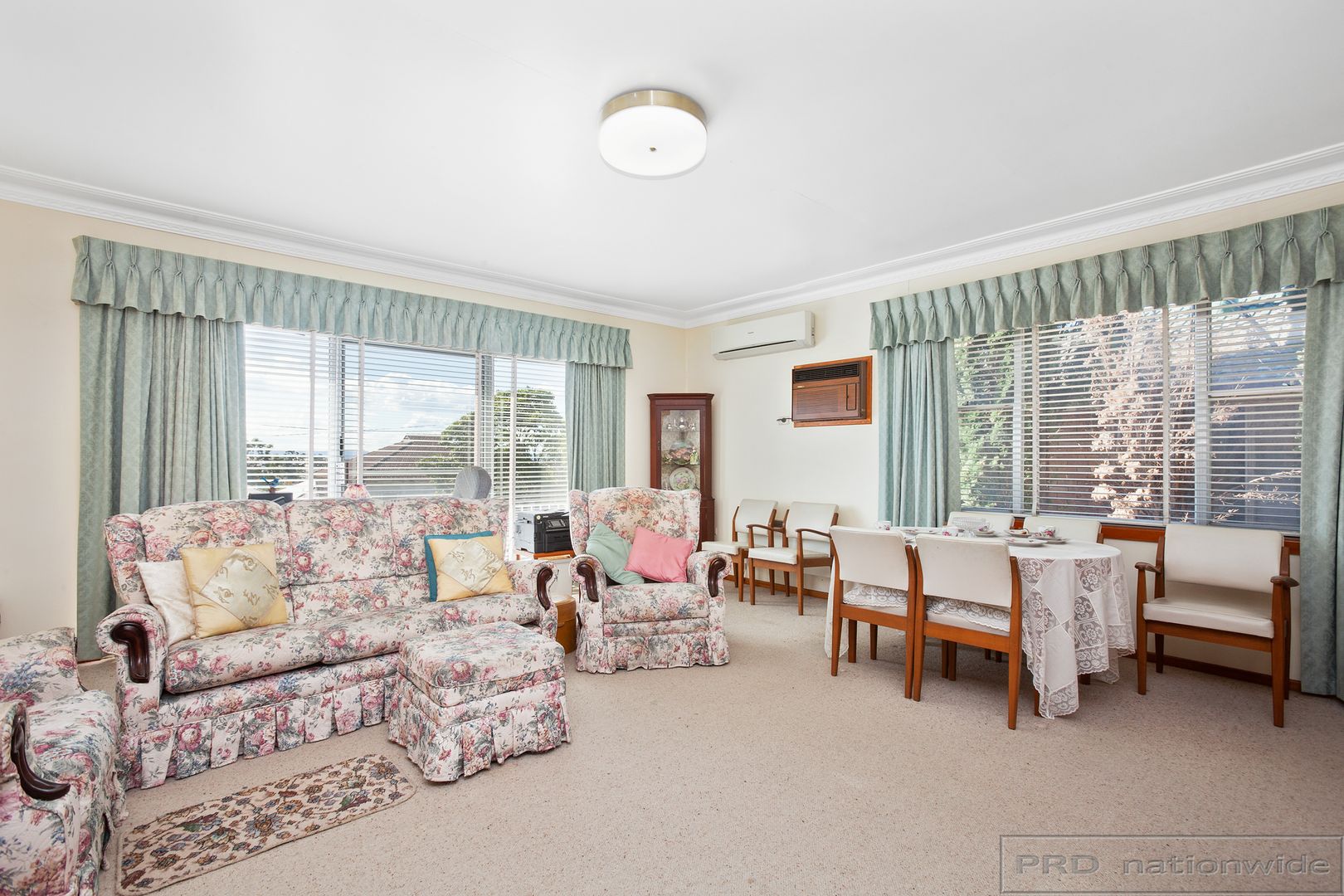 33 Robert Street, Tenambit NSW 2323, Image 2