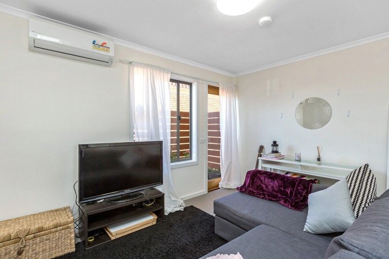 13/30 Pickett Street, FOOTSCRAY VIC 3011, Image 2