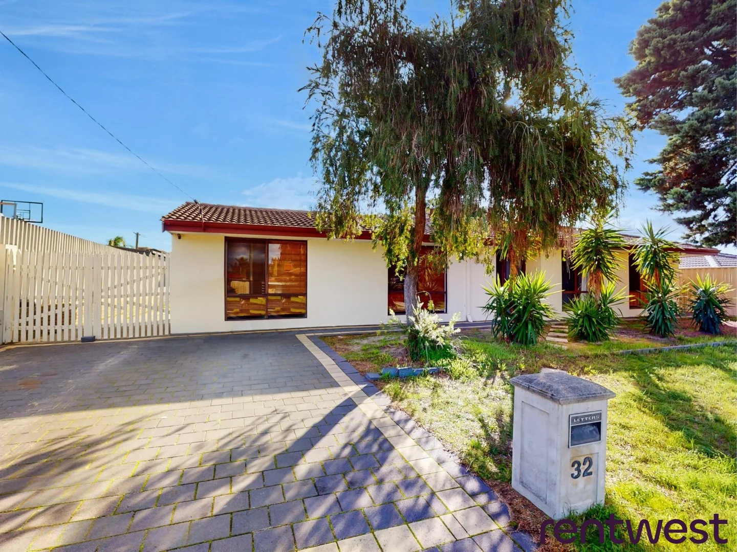 32 Seagull Way, Yangebup WA 6164