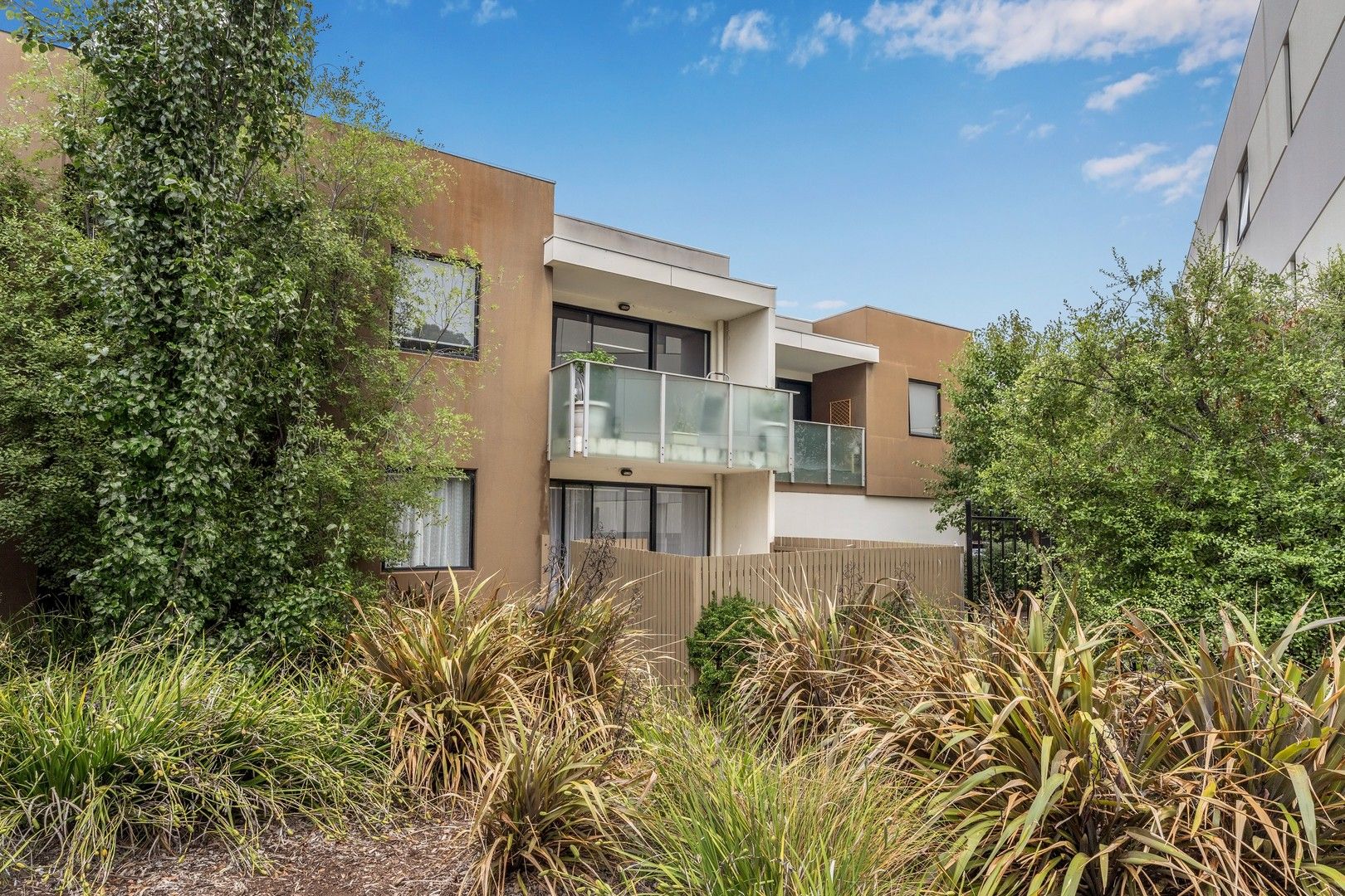 2 bedrooms Apartment / Unit / Flat in 7/6 Crefden Street MAIDSTONE VIC, 3012