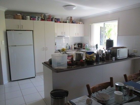 4 Peat Court, Nikenbah QLD 4655, Image 1