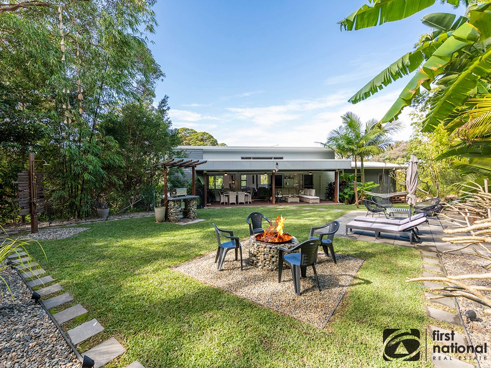 5 bedrooms House in 3/9 Breakers Way KORORA NSW, 2450