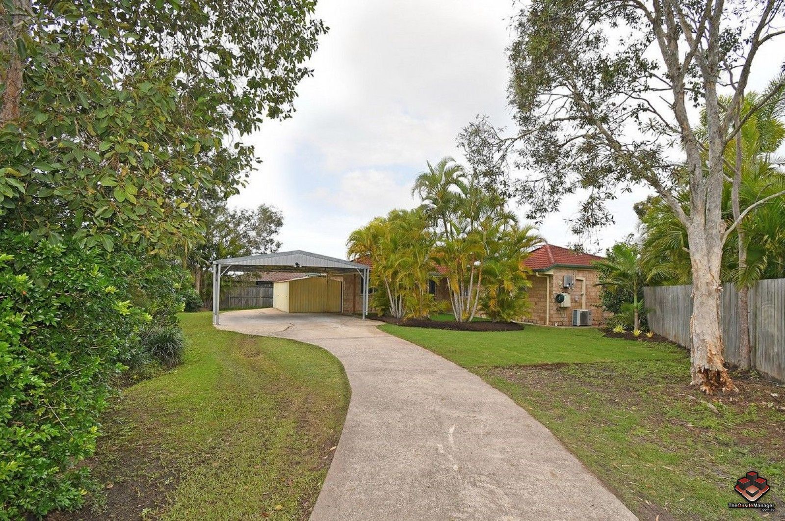 4 bedrooms House in  TORQUAY QLD, 4655