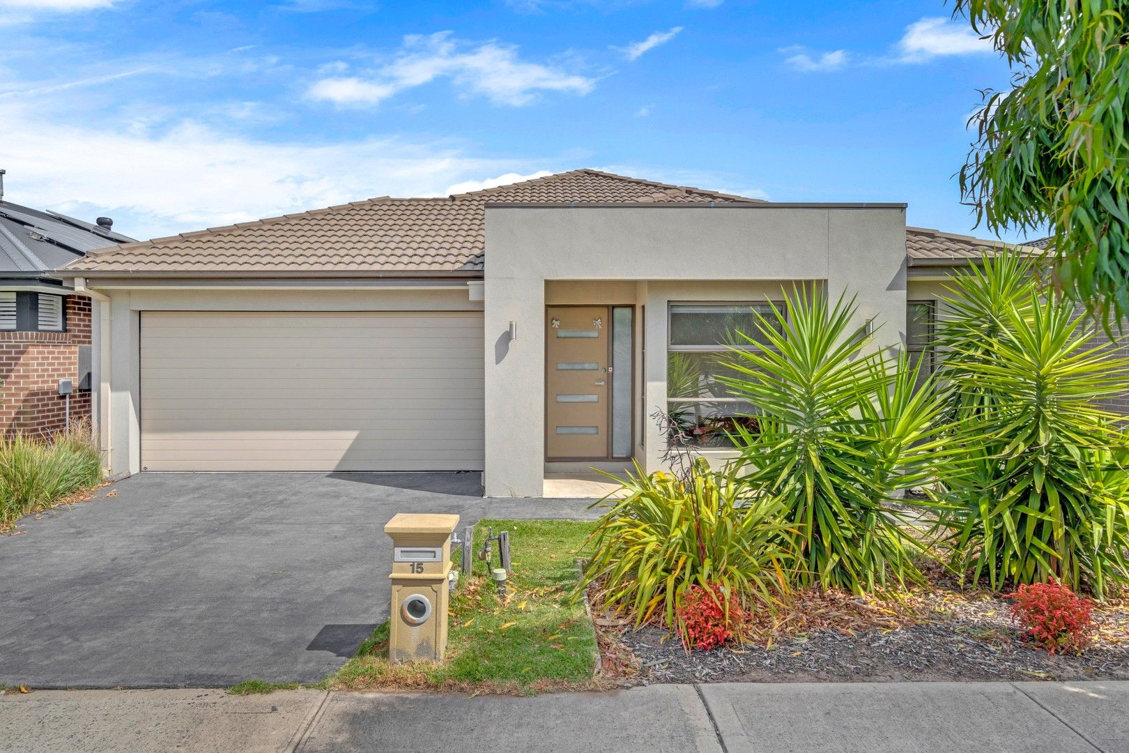 4 bedrooms House in 15 Pioneer Street CRAIGIEBURN VIC, 3064