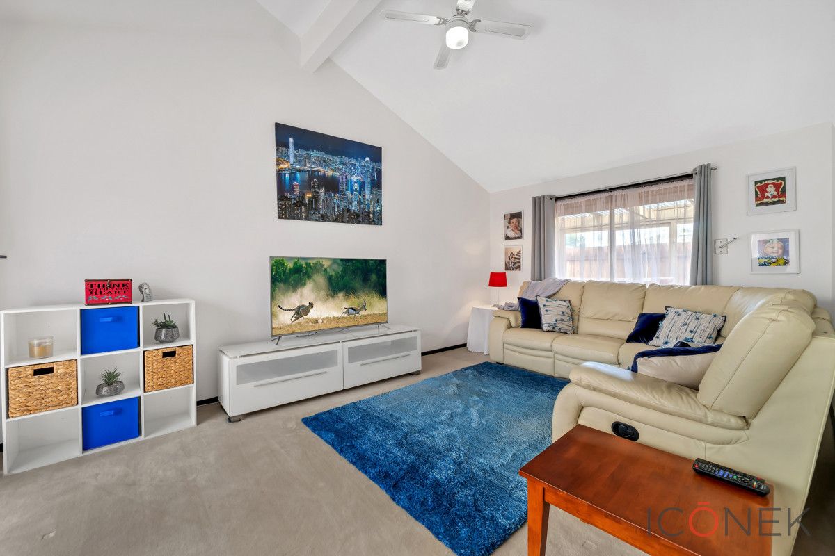 4/4 Stillman Drive, Mill Park VIC 3082, Image 1