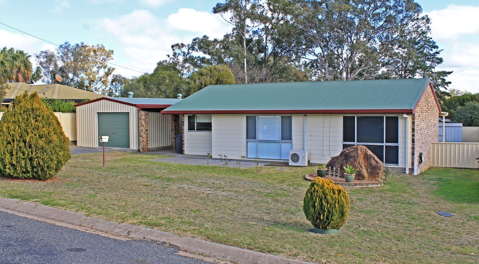 18 Peace Street, Rosenthal Heights QLD 4370