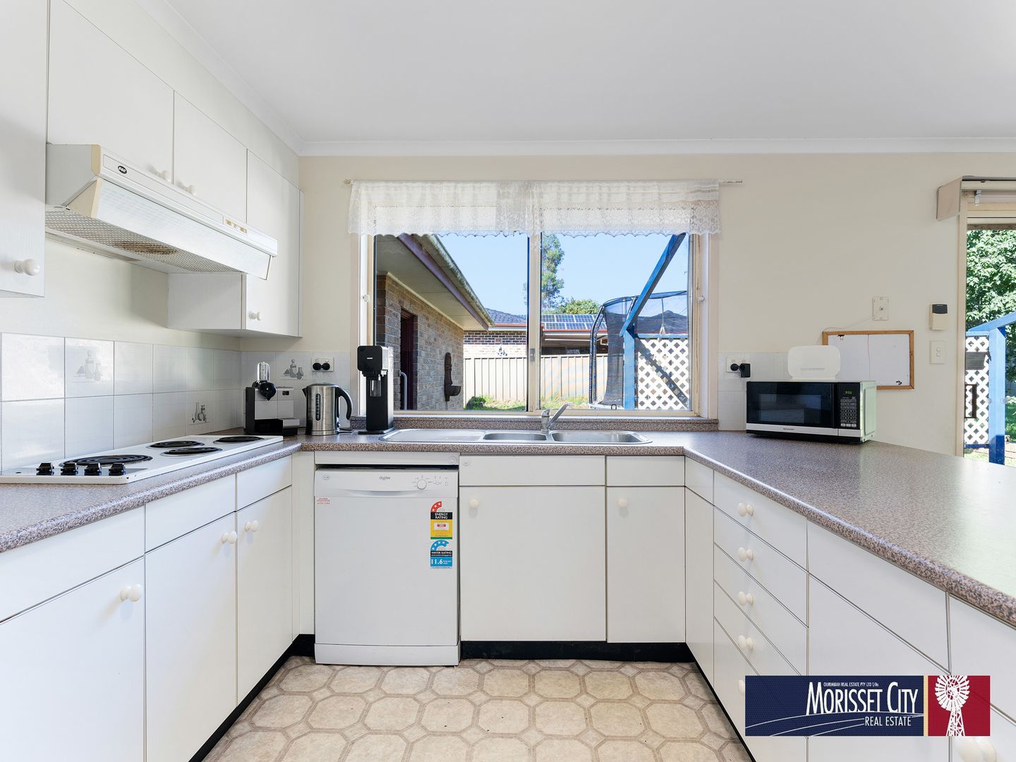 5 Brightwaters Close, Brightwaters NSW 2264, Image 2