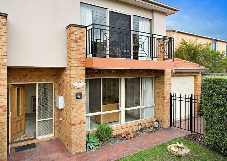 2/1 Ashburn Grove, Ashburton VIC 3147, Image 2